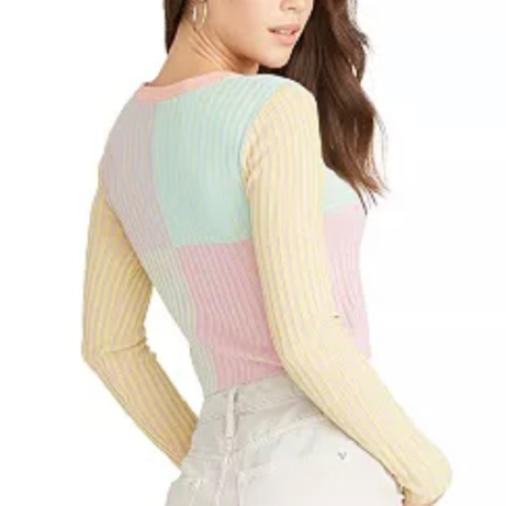 Vigoss Jeans Colorblock Ribbed Crop Sweater - Picture 2 of 9